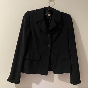 Tahari vintage black suit jacket - size small!
